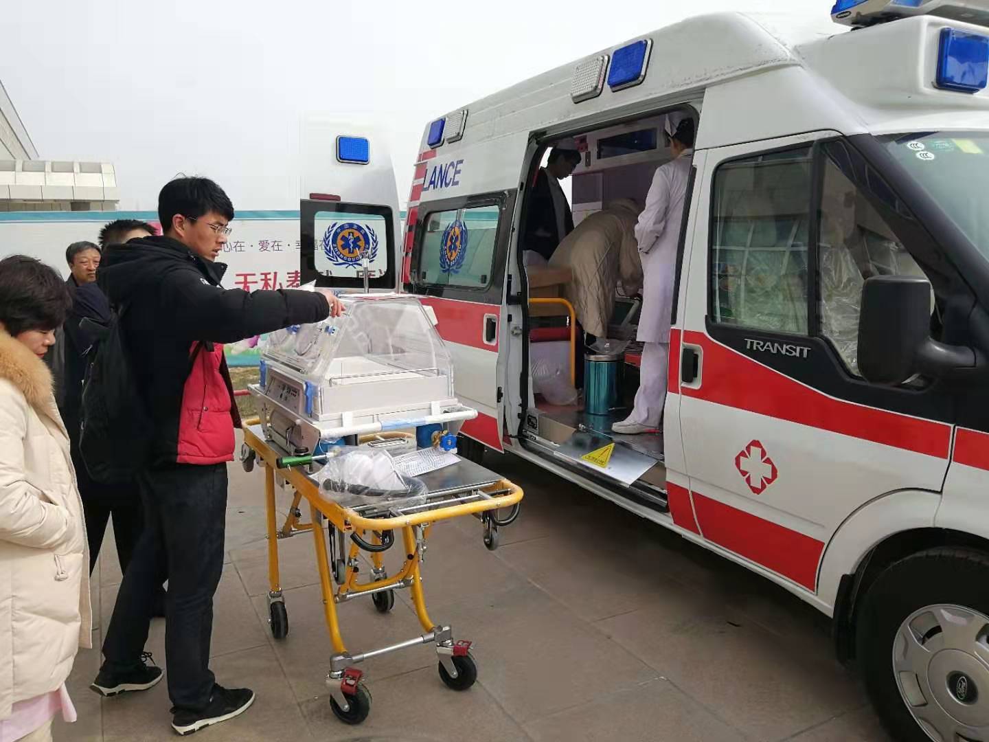 甘泉县救护车转院