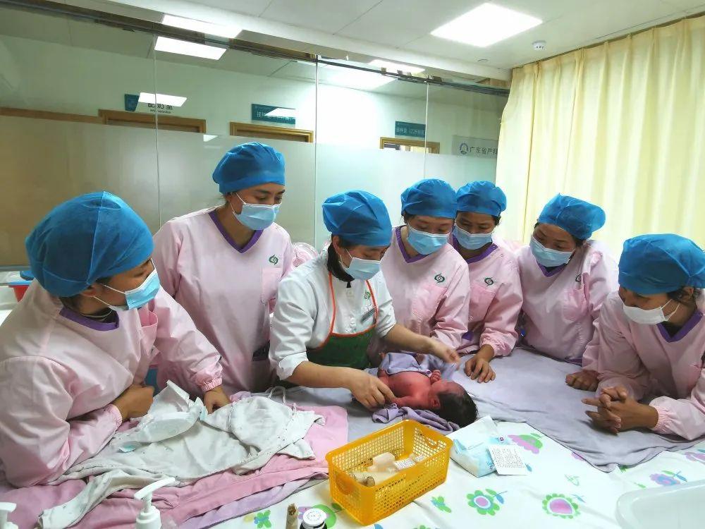 甘泉县妇婴监护型护送